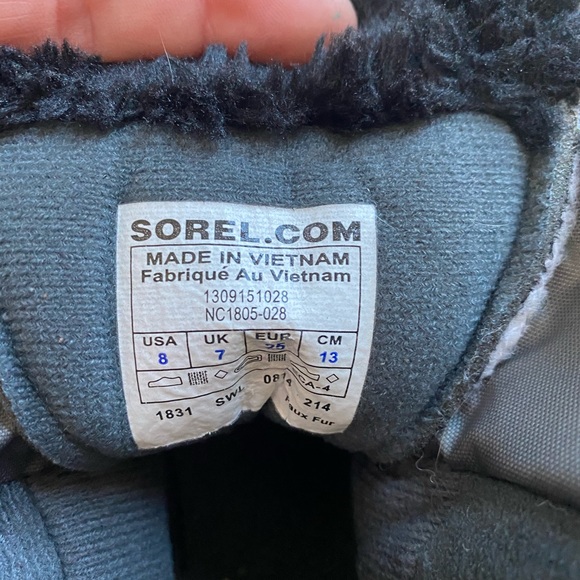 Sorel Snow Boots - Picture 7 of 8